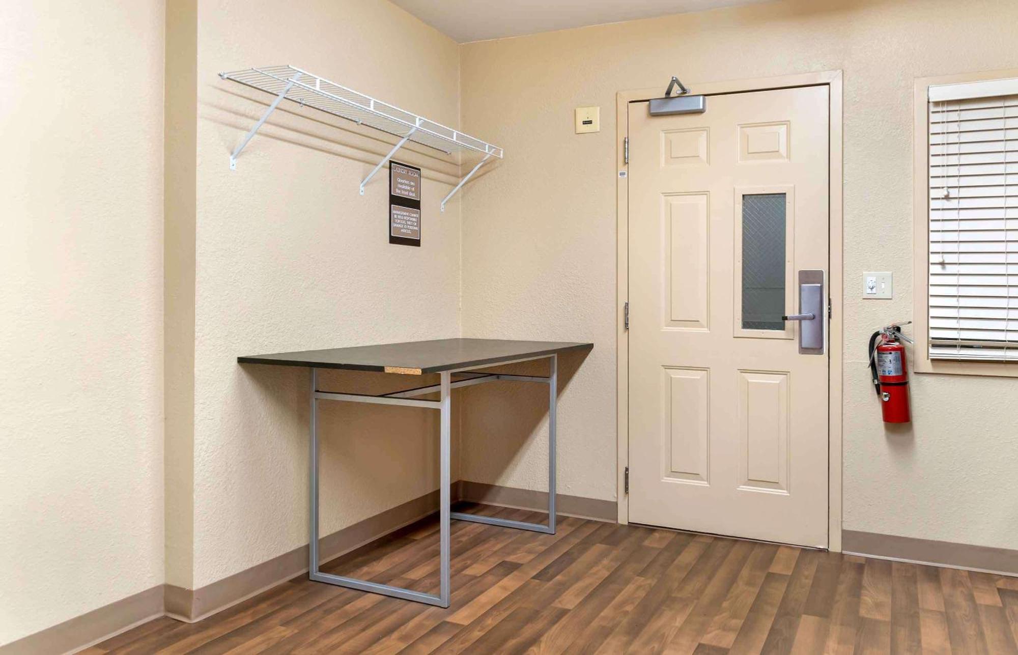 Extended Stay America Suites - Detroit - Novi - Orchard Hill Place Northville Exterior foto